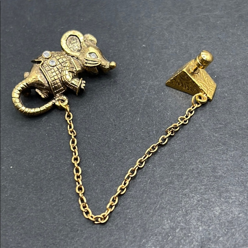 1928 mouse and cheese chatelaine brooch